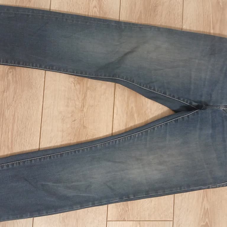 Mavi Pantolonunda Renk Solması Ve Açıklanmayan Özellik Şikayeti