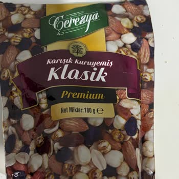 Çerezya Markalı Karışık Kuruyemişte Taş Bulunması Diş Kırma Riski