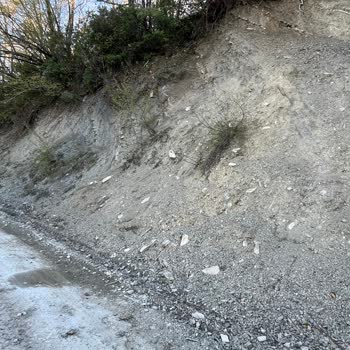 İnebolu Durupınar Köyü’nde Çöken Taşlı Yollar Ve Muhtarın İlgisizliği