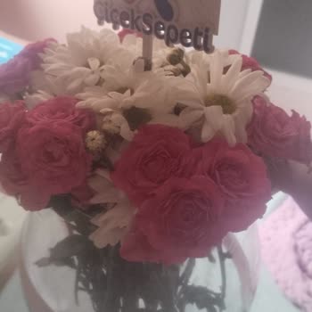 Kalitesiz Ve Yanlış Çiçek Gönderimi Sonrası Tam İade Talebi