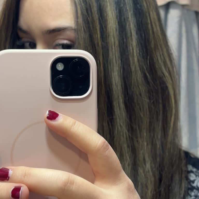 Saç Rengi Bozuldu, Yanma Ve Koptu: Değişim Kuaför'de Yaşanan Ciddi Mağduriyet