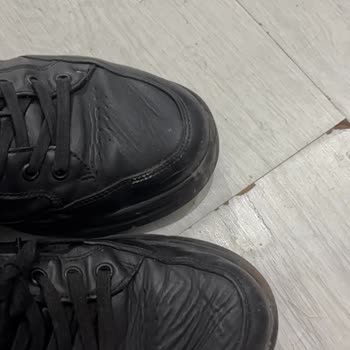 Genişleyen Ve Büzülen Kundura İçin Fotoğraf Üzerinden Değerlendirme Ve İade Talebi