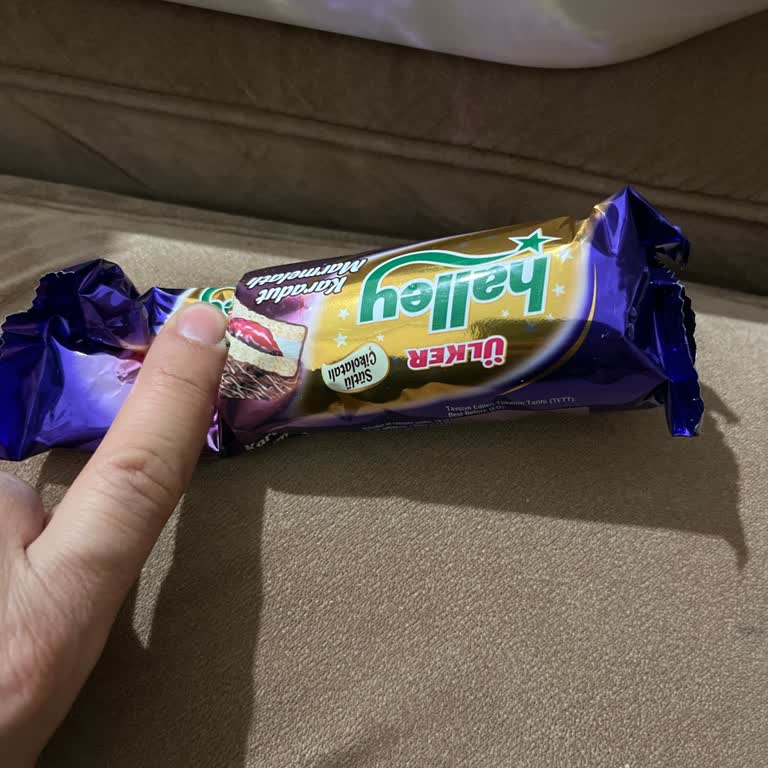 Yarım Kalan Ve Hava Dolu Ülker Halley Karadut Marmelatı