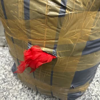 Yanlış Adrese Gönderilen Ve Defolu Kıyafetlerde Değişim Yapılmaması