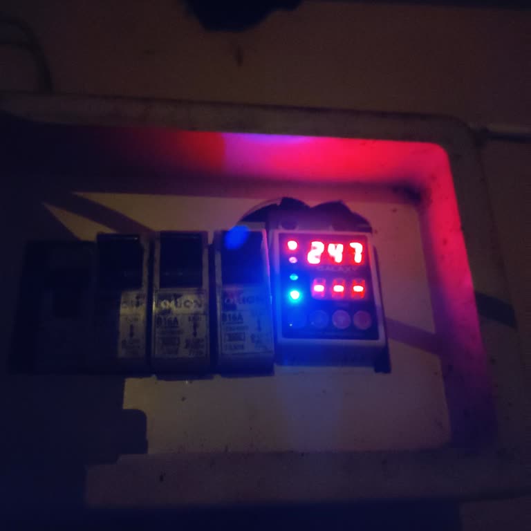 Kocaeli Darıca’da Sürekli Voltaj Dalgalanması Ve Kesintileri