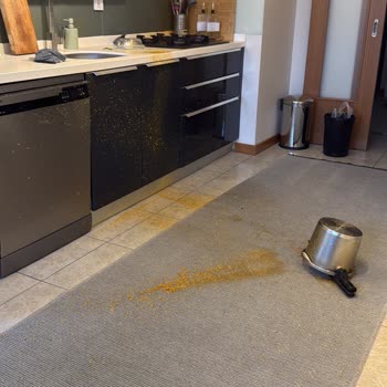 Patlayan Düdüklü Tencere Ve Mutfak Zararları