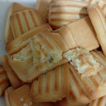 Eti Cici Bebe Bisküvi İçinde Taş Bulunması Ve Şirketin Cevapsızlığı