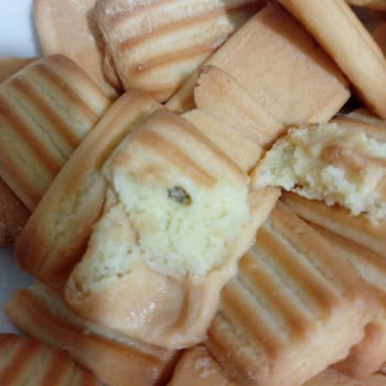 Eti Cici Bebe Bisküvi İçinde Taş Bulunması Ve Şirketin Cevapsızlığı