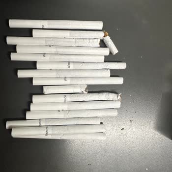 Jelatinli Pakette Açık Folyo Ve Eksik Kırık Sigara İade Talebi