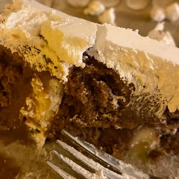 Sultan Pastanesi'nde Kıl Ve Yanlış Pasta Sorunu