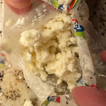 Tahsildaroğlu Ezine Peyniri Dağılmış Şekilde Teslim Edildi, Şikayetime Cevap Gelmedi