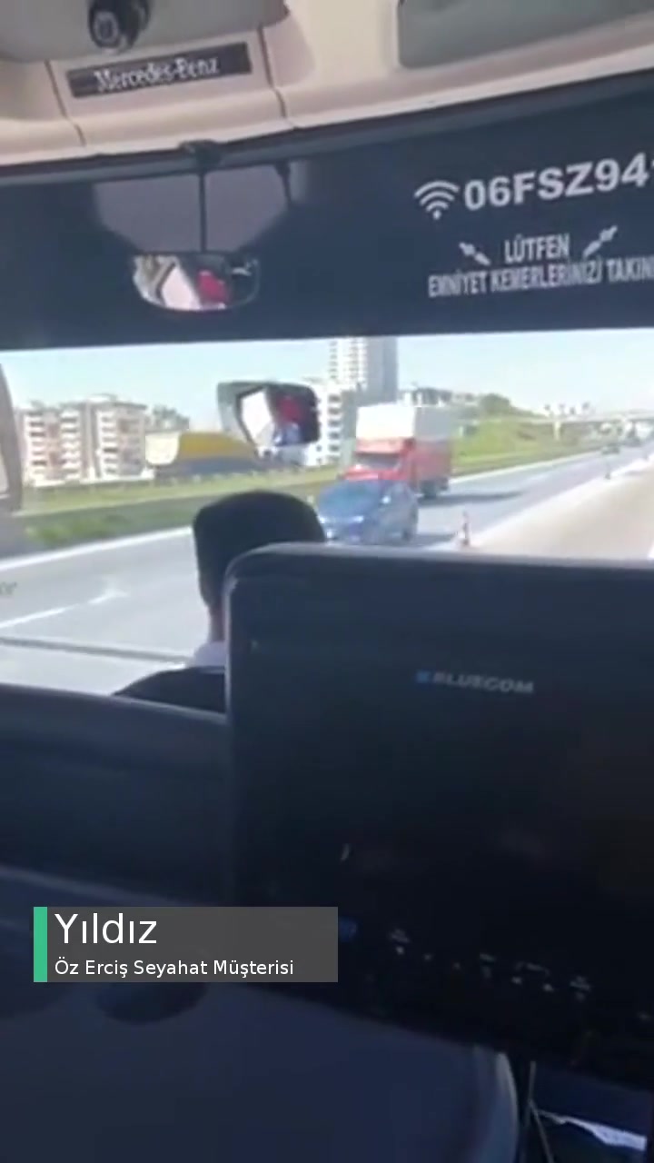 Öz Erciş Seyahat Hiç İç Açıcı Bir Durum Değil! videonun kapak resmi