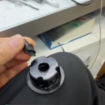 Awox Üretim Hatası Plastik Aksam!