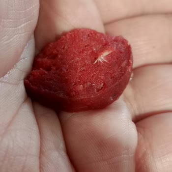 Yensel Et ve Et Ürünleri Sucuktan Tüy Benzeri Maddeler Çıktı