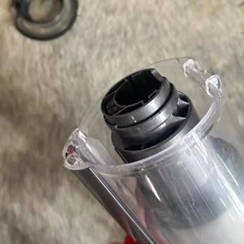 Kırık Dyson V11 Geri Geldi, Servis Sorumluluğu Reddetti