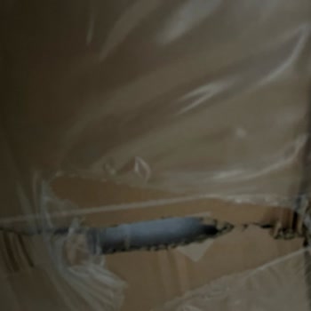 Horoz Lojistik Buzdolabını Sürükleyerek Hasara Neden Oldu Ve Tutanağı Vermedi