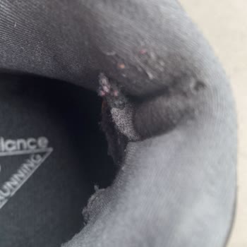 New Balance Sneaker Kısa Sürede Yırtıldı Ve Açıklamasız Ret