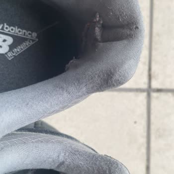 New Balance Sneaker Kısa Sürede Yırtıldı Ve Açıklamasız Ret