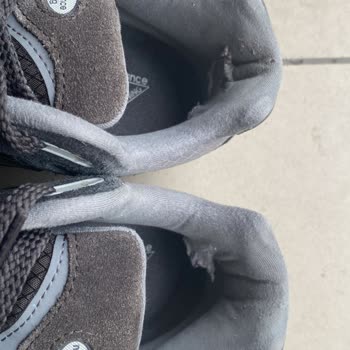 New Balance Sneaker Kısa Sürede Yırtıldı Ve Açıklamasız Ret