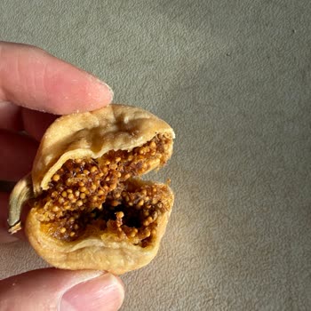 Reklamda Vaat Edilen Büyük Ballı Dağ İnciri Gerçekte Küçük Ve Kalitesiz