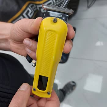 Powertec Tıraş Makinesinde Ağız Bölümü Yok