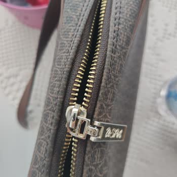 İki Çantanın Fermuarı Bozuldu Ve Garanti Kapsamı Yetersiz