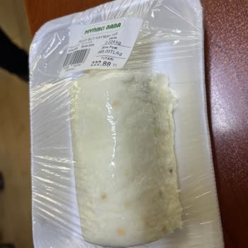Peynirci Baba’dan Bozuk Rulo Süt Kaymak Ürünü