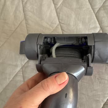 Garanti Kapsamındaki Dyson Süpürgemde Parça Ücret Talebi Ve Müşteri Hizmetleri Mağduriyeti