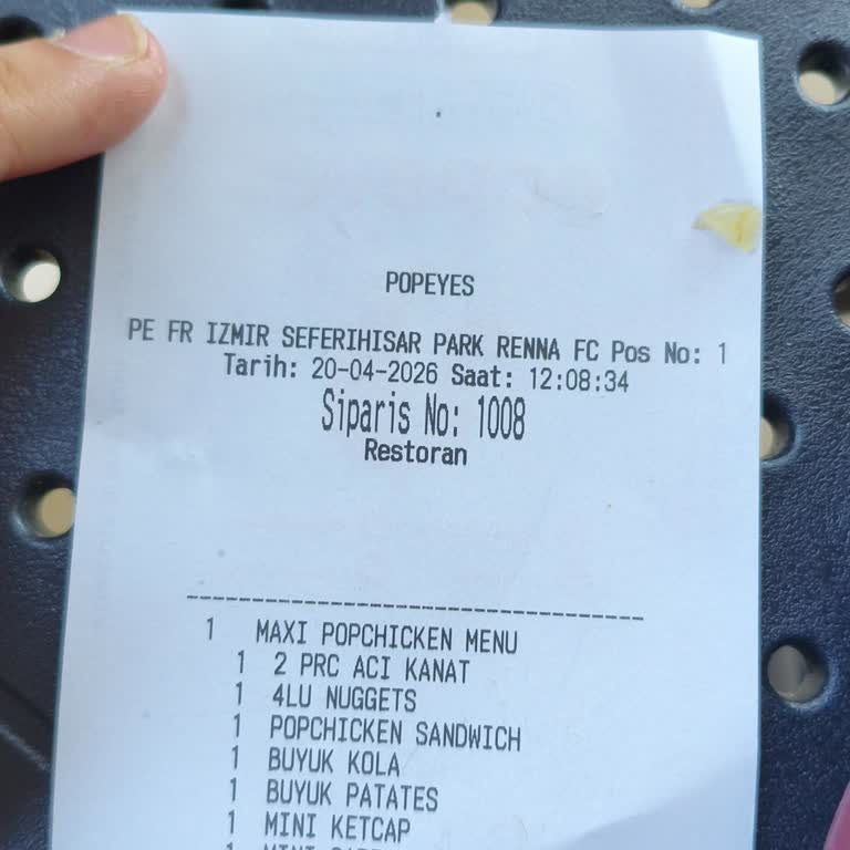 Popeyes Şubesinde Çalışanın Müşteriye Küfür Ve Saygısız Davranışı