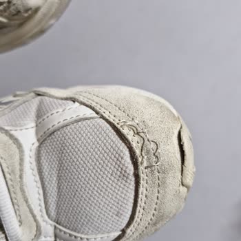 Puma Milenio Tech Ayakkabısının İpliği Sökülerek Kullanılamaz Hale Gelmesi Ve Değişim Talebi