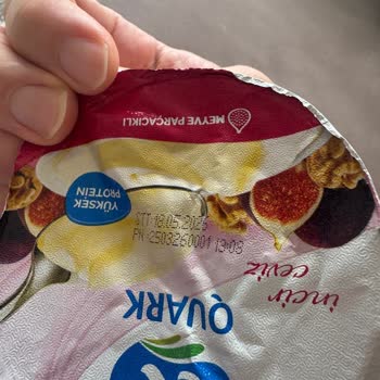 Müddetine Önceden Küflenmiş Ürün Ve Cevapsız Şikayet