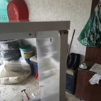 Kırık Ayakkabılık Ve Montaj Hizmeti Yok, 8.000 TL İade Talebi