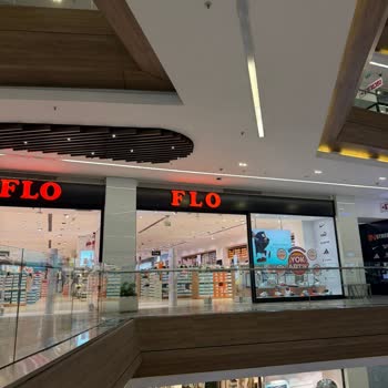 FLO Ayakkabı Mağazasında Kapanış Öncesi Olumsuz Personel Tutumu