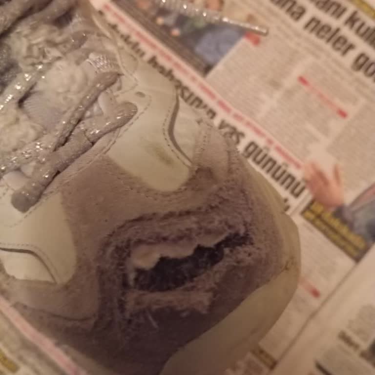 Garanti Kapsamındaki Skechers Ayakkabısının Bir Ayda Yırtılması Ve Değişim Reddi