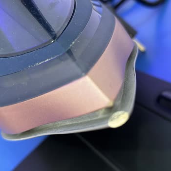 Philips Azur 8000 Ütünün Su Sızıntısı Ve Kırık Parçası İçin Ürün Değişimi Talebi