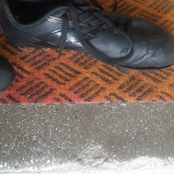 Ayakkabımın Tabanı Ayrıldı, Mağaza Kullanıcı Hatası Dedi Ve Ücretsiz Değişim Talebim Reddedildi