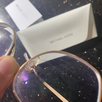 Çizilen Cam İçin Garanti Reddi Ve 21 Gün Gözlüksüz Bekletilmek