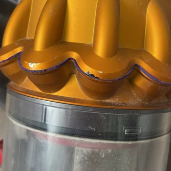 Dyson V15 Submarine Screen Error and Peeling Parts