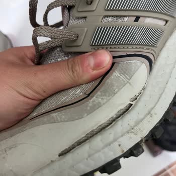 Ultra Boost Ayakkabısında Kısa Sürede Ön Kısım Açıldı, Kalite Şikayetim