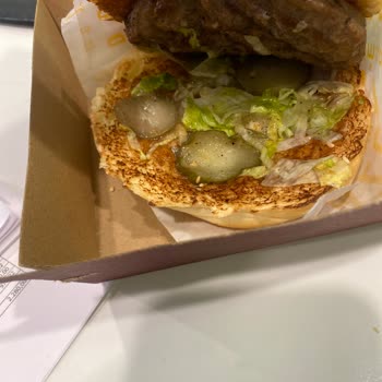 Marul Ve Soğan Eksik Burger İçin Yarım İade Talebi