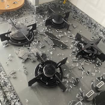 Arçelik Davlumbaz Patlaması Ve Cam Kırılması: Güvenlik Riski Ve Servis Çelişkisi