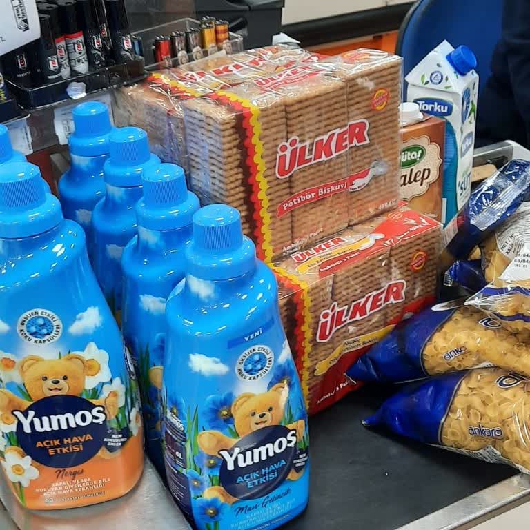 Mopaş Mağazasındaki Kasa Çıkış Alanının Dar Olması Ve Promosyon Ürünleri Sebebiyle Karışıklık