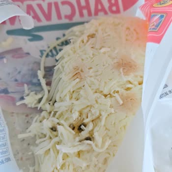 Migros Etimesgut Şubesinde Küflenmiş Rende Mozzarella Peynir, Sağlık Riski