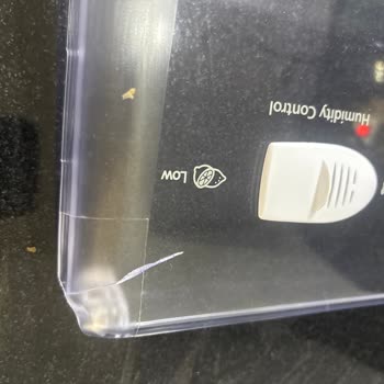 Kırık Buzdolabı Kapakları Ve Cevapsız Müşteri Hizmetleri