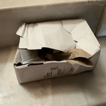 Kırık Ve Açılmış Paket, Hijyenik Değil; Trendyol’dan Yardım Yok