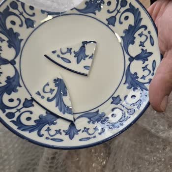 Kırık Tabakların Tekrarlanan Gönderimi Ve Kargo Ücretlerinin İadesi