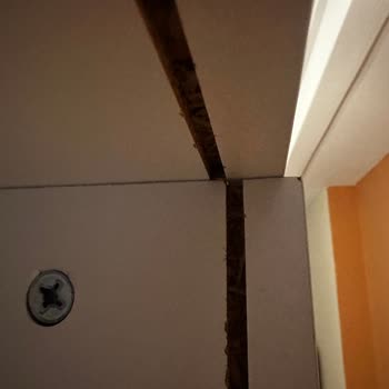 Setay Mobilya'dan Gelen Kırık Ve Hatalı Gardırop İçin Tam İade Talebi