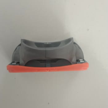 Dolap'ta Satıcının Satmış Olduğu Sahte Gillette Bıçağı İçin 915 TL İade Talebi