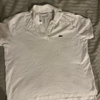Lacoste Beyaz Polo Yaka Üründe Kalite Sorunu Ve Müşteri Hizmetlerinden Yanıt Alınamaması