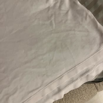 Lacoste Beyaz Polo Yaka Üründe Kalite Sorunu Ve Müşteri Hizmetlerinden Yanıt Alınamaması